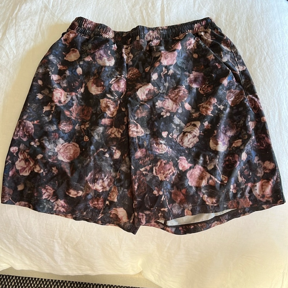 Lululemon 7” Men’s Shorts